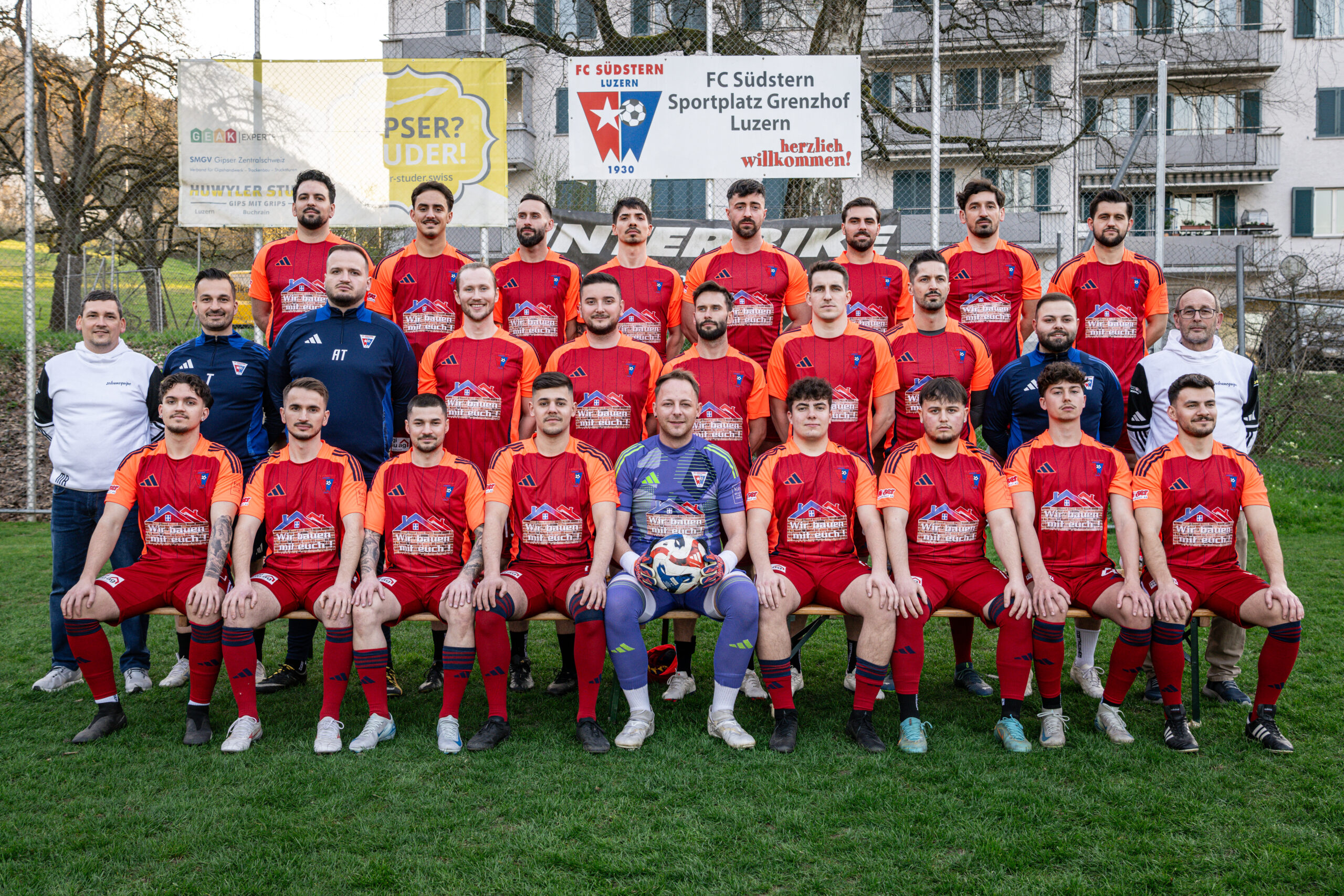 http://www.fcsuedstern.ch/wp-content/uploads/2025/04/Mannschaftsfoto_2024_2025-2-scaled.jpg